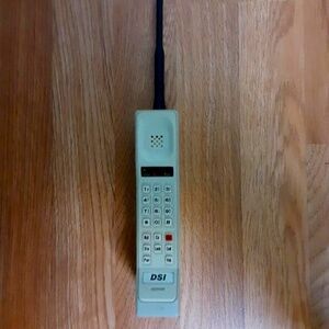 Vintage Cell Phone Toy DSI Brick with Real Ringing Sound